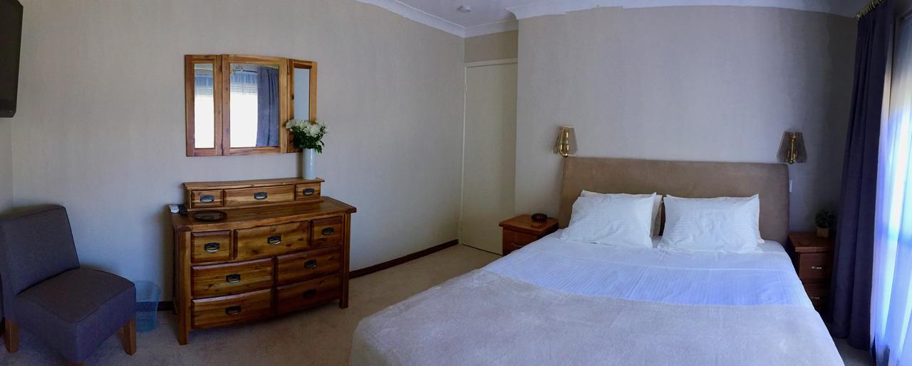 Murdoch Station Bed & Breakfast パース エクステリア 写真